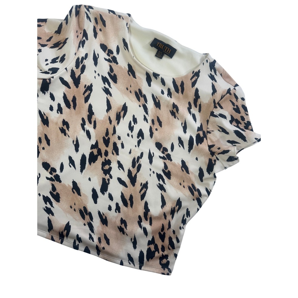 Truth by Republic Women's Leopard Print Short Sleeve Crop Blouse Size‎ M